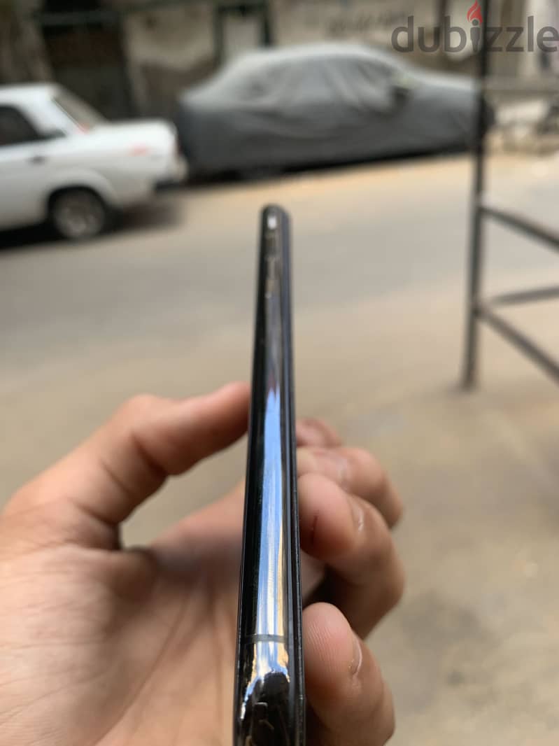 Apple - iPhone XS Max 4