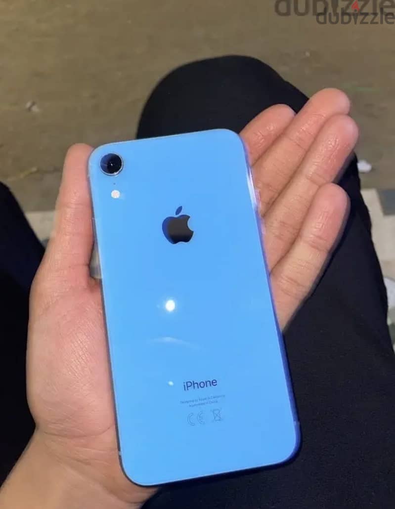 Apple - iPhone XR 1