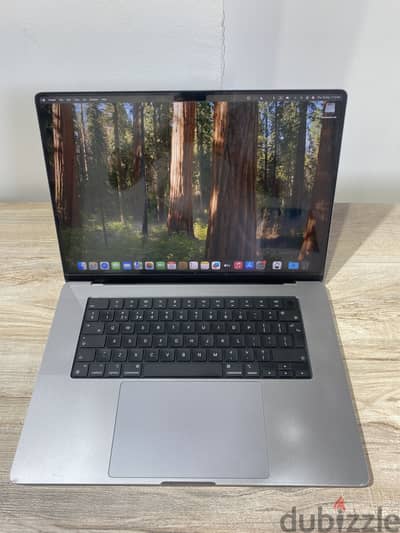 MacBook Pro m1 pro. Ram 32. Hard 1 tera. 16 inch