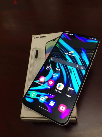 Samsung A30s متفتحش بشاشتو السوبر امولد اصلي