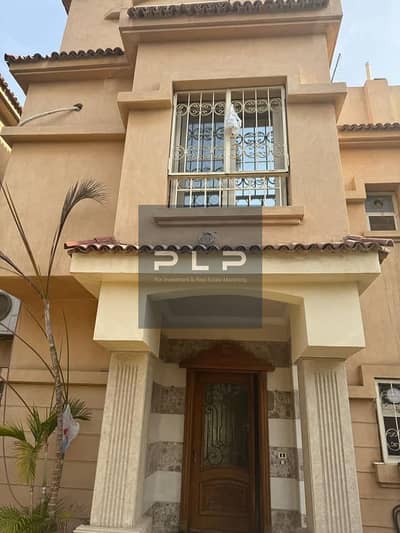تاون هاوس للبيع في جراند ريسيدنس وبااقل سعر في السوق متشطب بالتكيفات  – Grand Residence – Sabbour – Townhouse Middle
