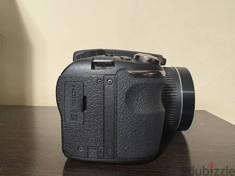 Fujifilm FinePix S4000 3
