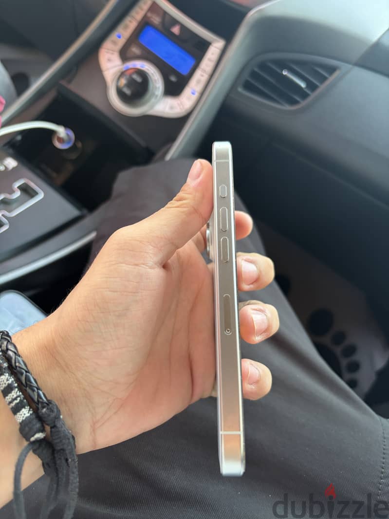 ايفون15برو 3
