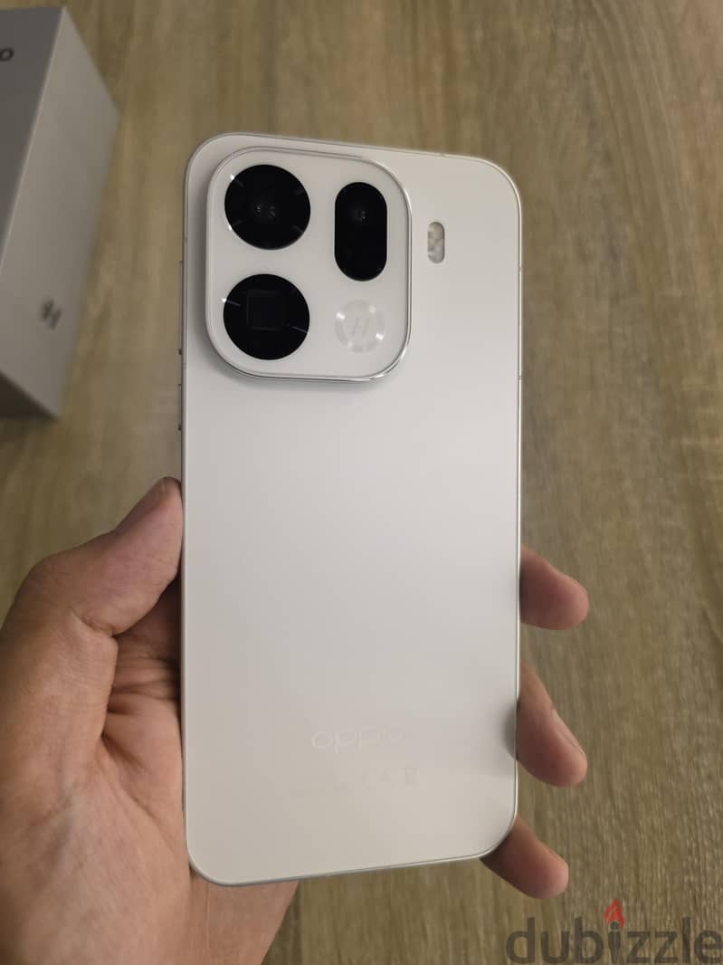 OPPO Find X9 Pro 1