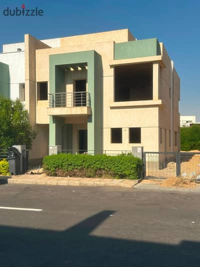 فيلا لقطة للبيع في مدينتي | Twin House للبيع نموذج J | أرض 449م + مباني 276م | بدون تشطيب | 23.5 مليون