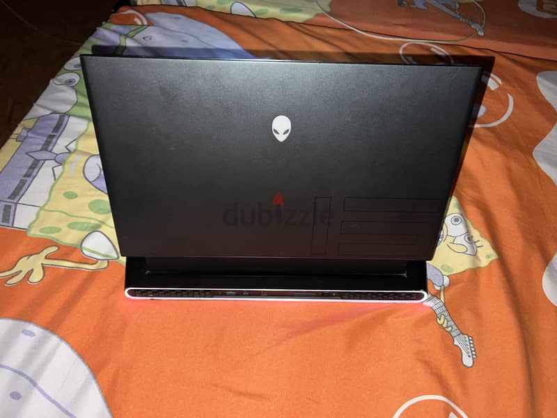 Alienware m15 R4 1