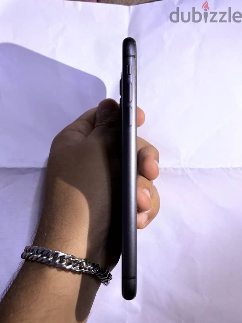 Apple - iPhone 11 2