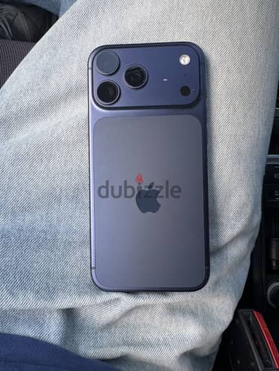 Apple - iPhone 17 Pro Max