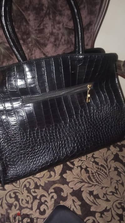 chou lazar bag used 1 time