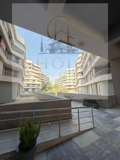 3-bedroom apartment with a landscape view, ready for immediate occupancy. Resale from the owner at a bargain price for a limited time in Bloomfields C