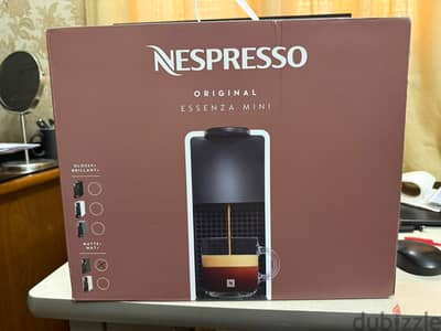 Nespresso Essenza Mini +7 cap جديدة وارد المانيا
