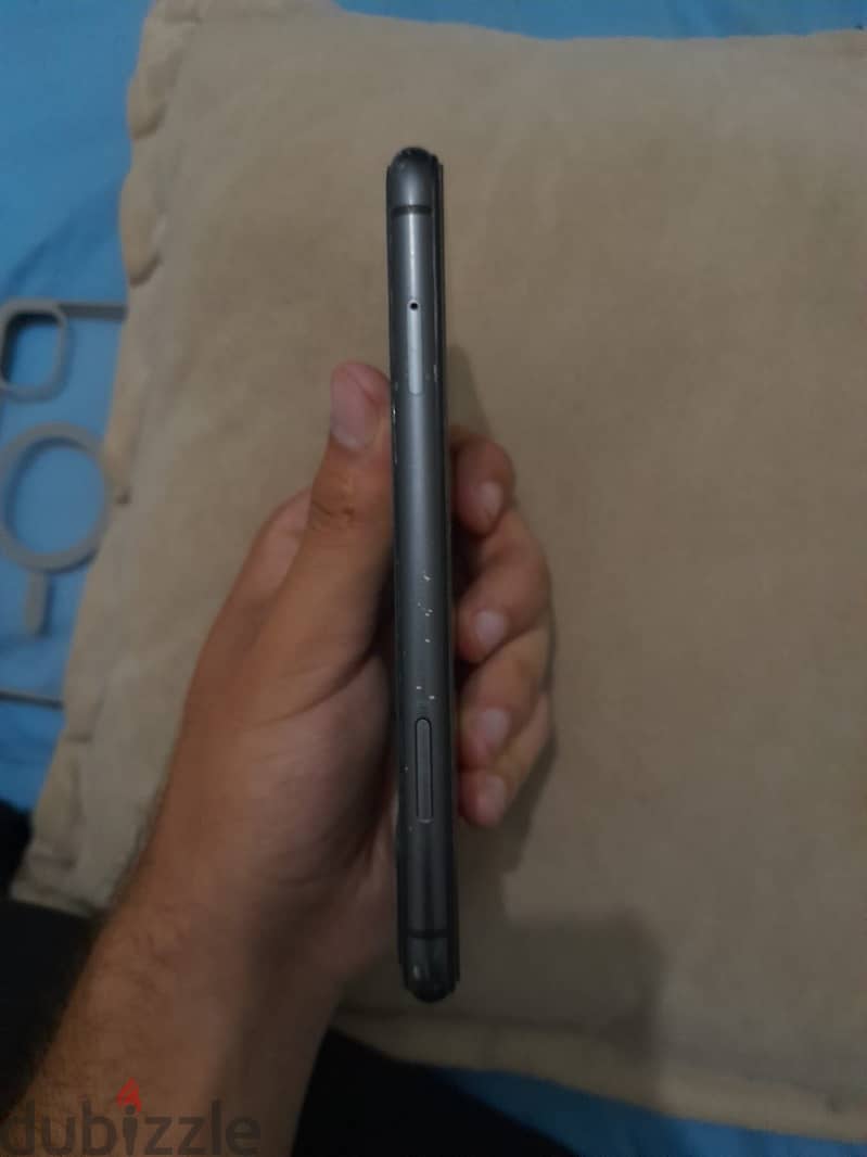Apple - iPhone 11 5