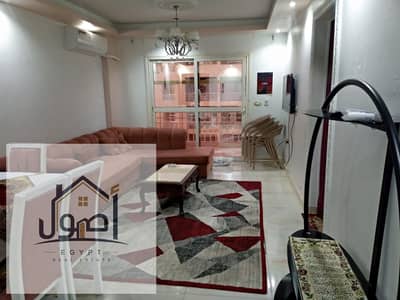 بسعر تجاري جدا لسرعه البيع شقه في مدينتي لقطه جدا