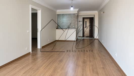 شقة للإيجار السكني في سموحه 150م