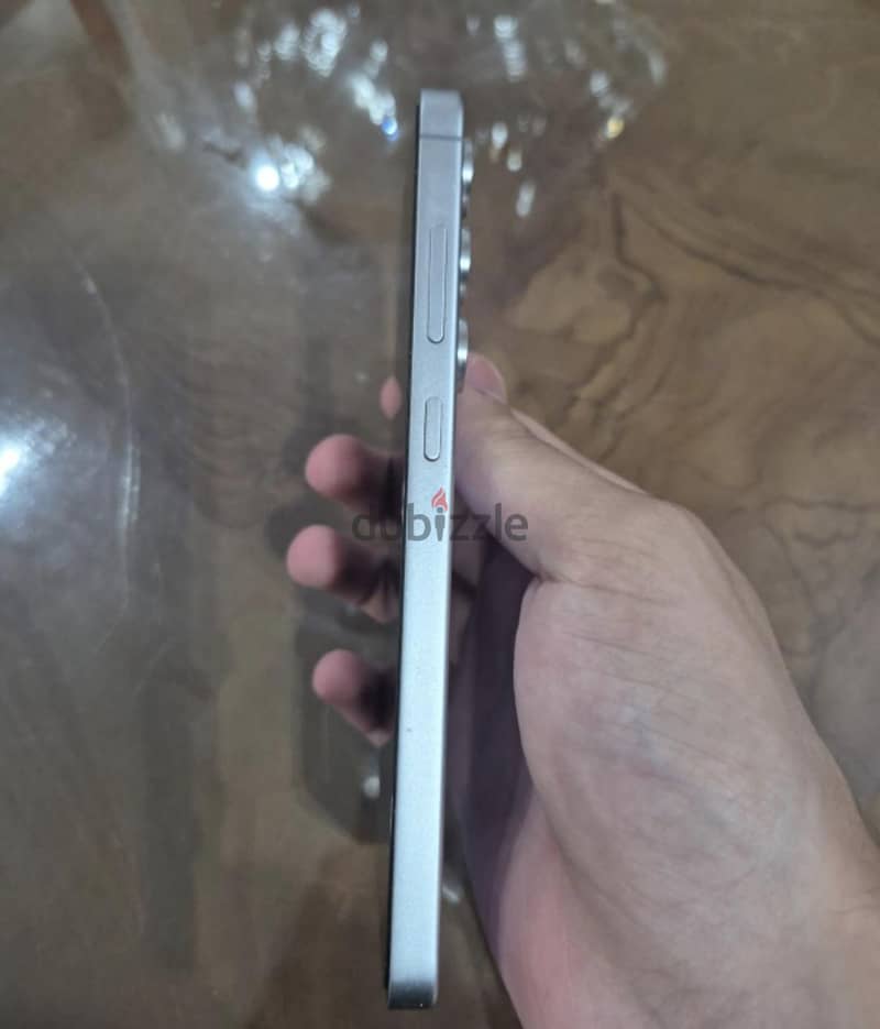 سامسونج s24 fe 1