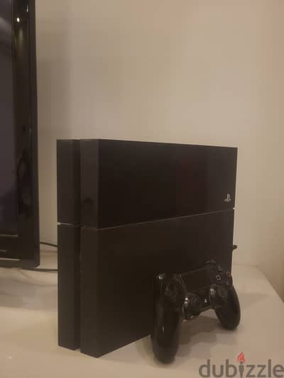 جهاز PS4 للبيع (مستعمل)