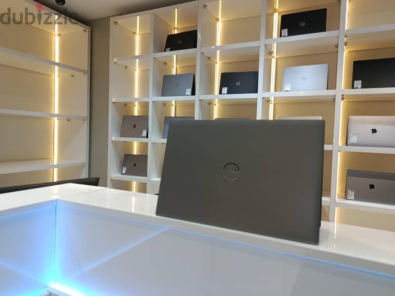 DELL precision 5680 4