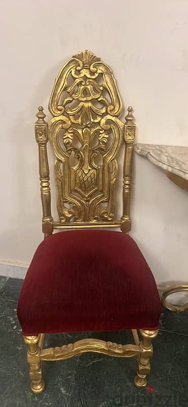 كونسول و ٢ ابليك نحاس و ٢ كرسي و ترابيزة