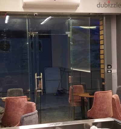باب سيكوريت ١٠ مل شامل الاكسسوارات والماكينة بحالة جيدة جدا