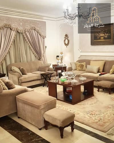 شقة بأرقى شوارع الزمالك للبيع