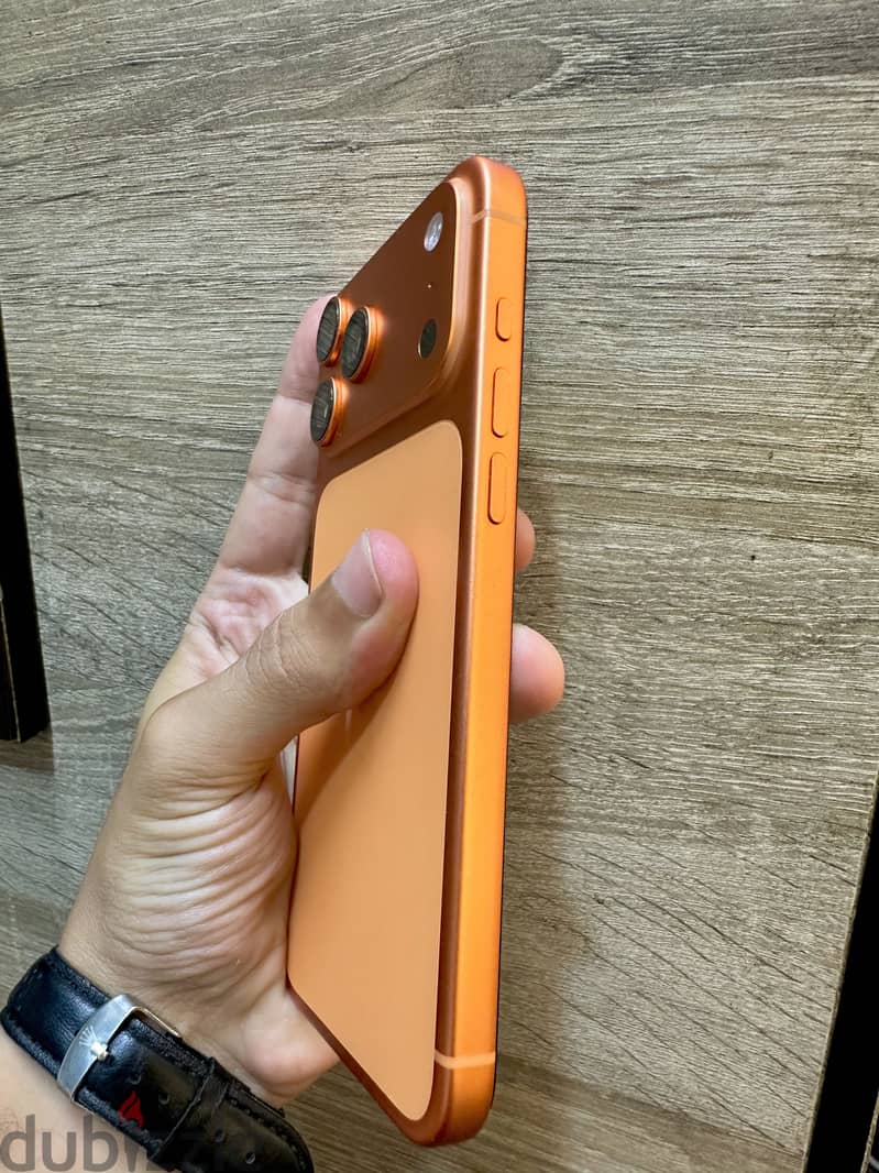Apple - iPhone 17 Pro Max 1