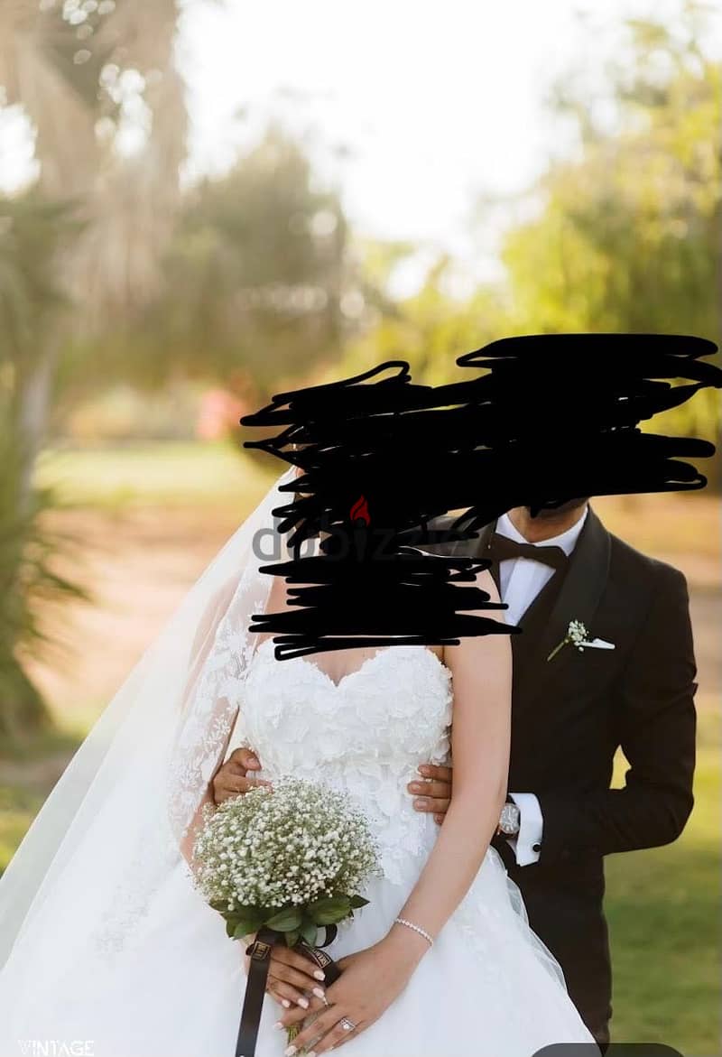 Elegant Wedding Dress 4