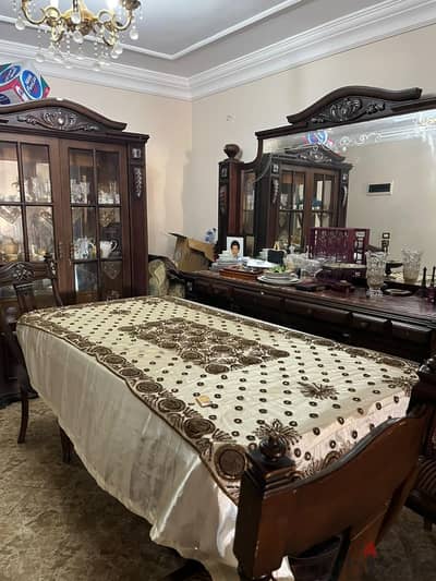 غرفه  سفره حلوه