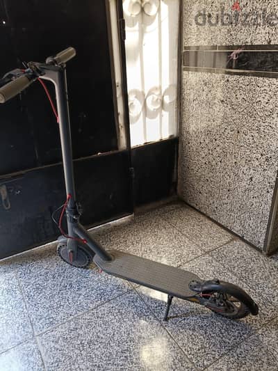 سكوتر كهربائي