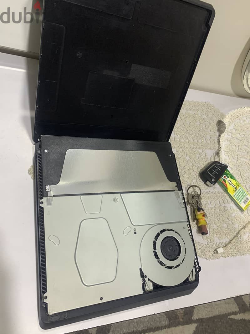 Ps4 slim 2