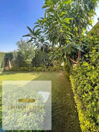 A standalone villa at the lowest price in the market, available for viewing , New Cairo, near Mivida, 90th Street, and Mountain View.