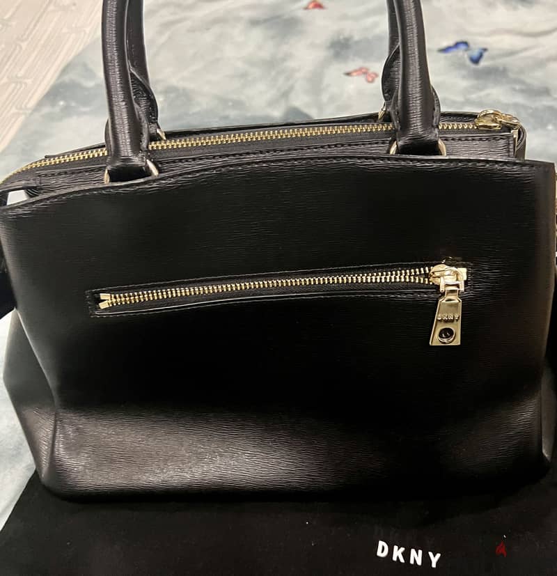 DKNY original bag from riyadh store 1