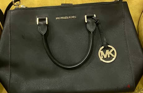 Michael kors bag original from Riyadh