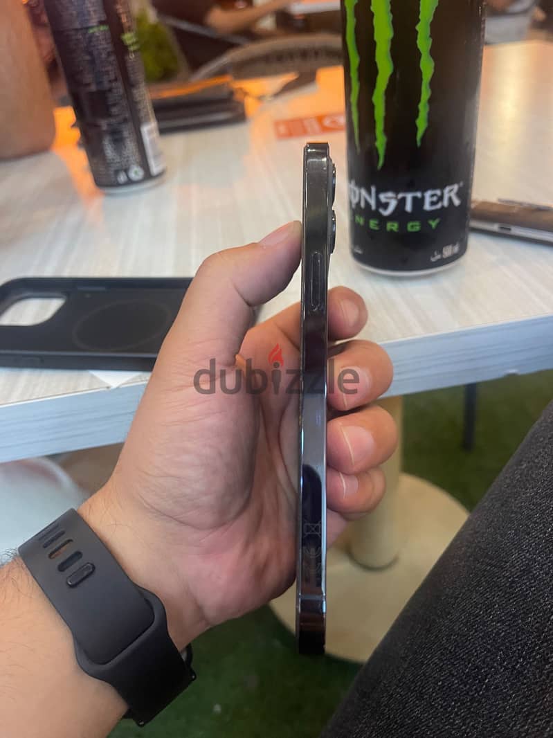 آبل - آيفون 12 برو ماكس 6