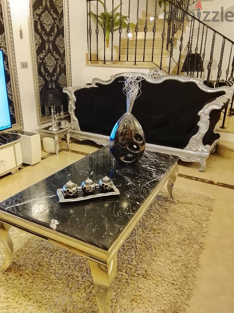 2 élégant center table black marble 2