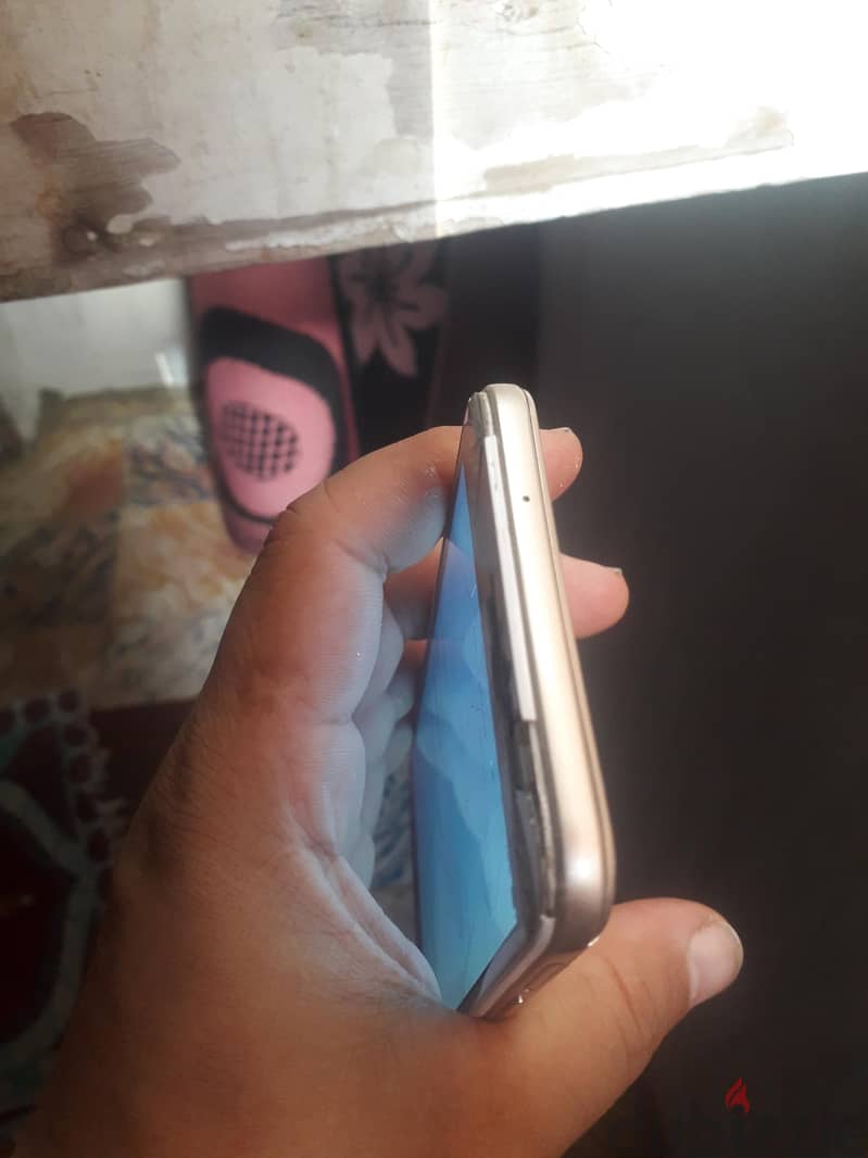 اوبو  f1s 7