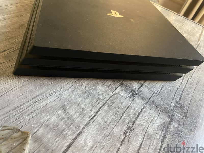 بلايستيشن 4pro 1