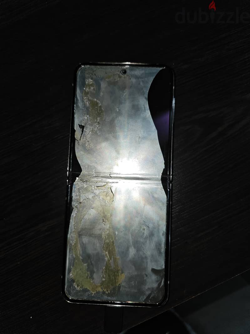Galaxy Z Flip4 2