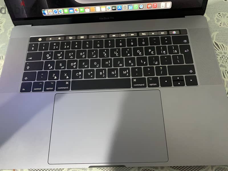 MakBook pro 2017 3