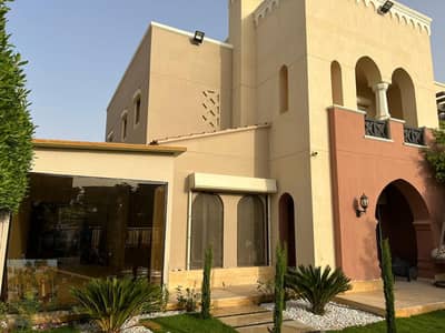Prime Location Corner Townhouse with ACs & Kitchen Cabinets! 200 M² BUA + 330 M² Land for Monthly Rent at Mivida New Cairo Luxury Community Living Awaits – 3BR Corner Townhouse with Outdoor Living Room in Prime New Cairo Development