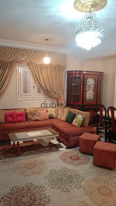 شقه للإيجار بشارع طابا بالمنصورة