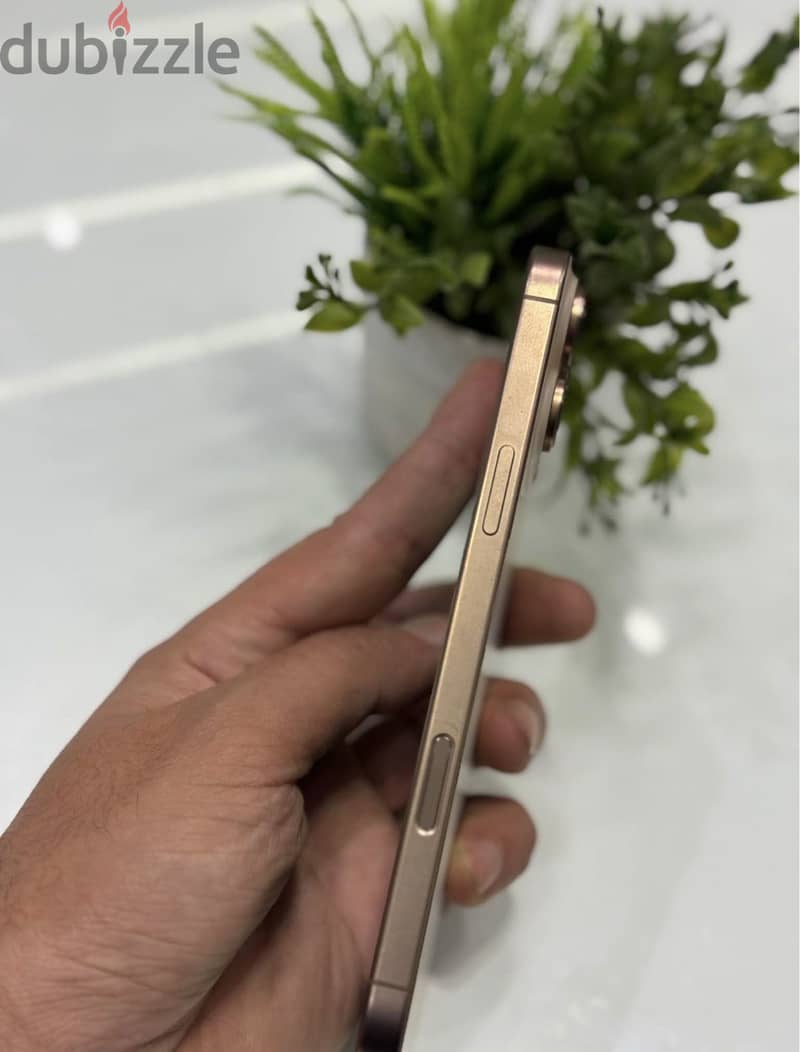 Apple - iPhone 16 Pro 3