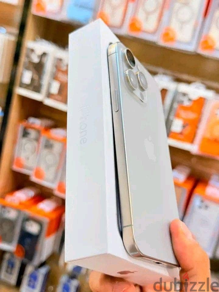 Apple - iPhone 15 Pro Max 2