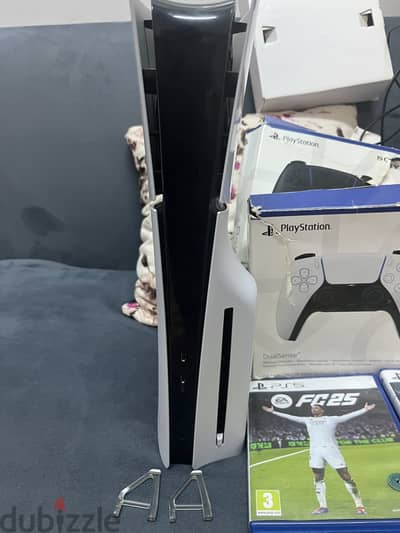 Playstation 5 Used 1 year 4 joysticks FC 26 and FC 25