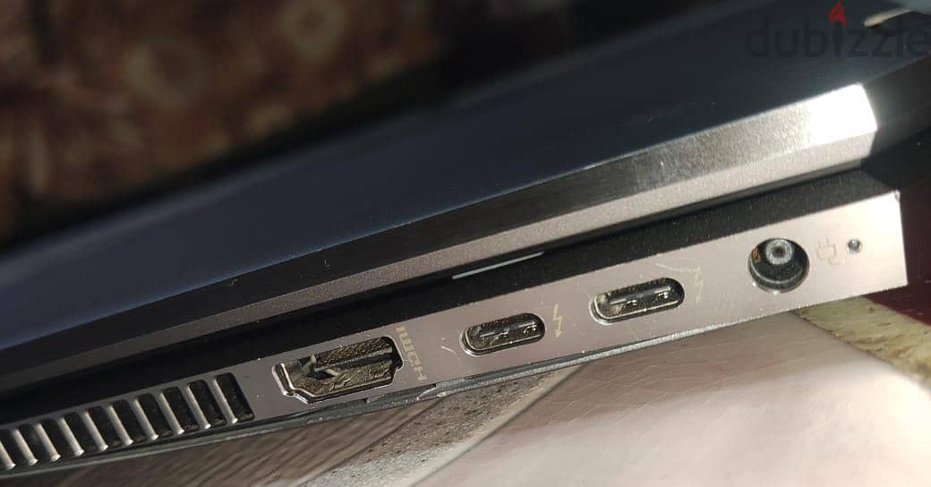 لاب توب  HP zbook 4