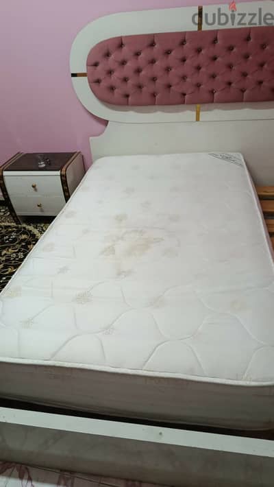 عدد ٢ مرتبه اطفال مقاس ١٢٠ بالمخدات بتاعتهم استعمال خفيف