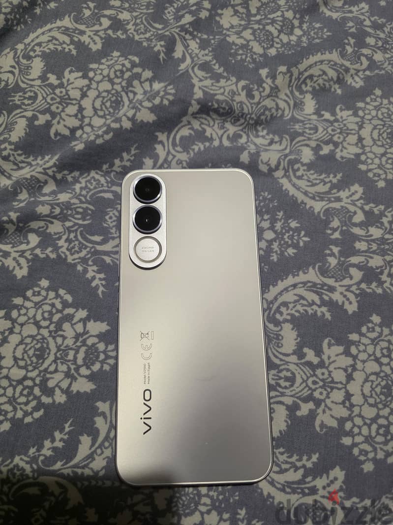 Vivo V70 FE 5G 3