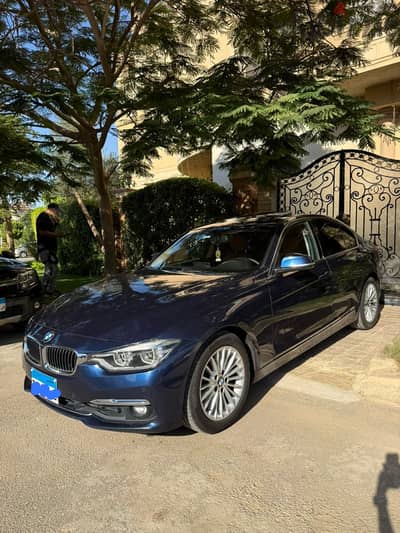 بي ام دبليو 320i 2019 2019