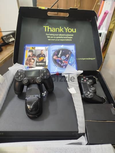 SONY PS4 Pro+games and controllers