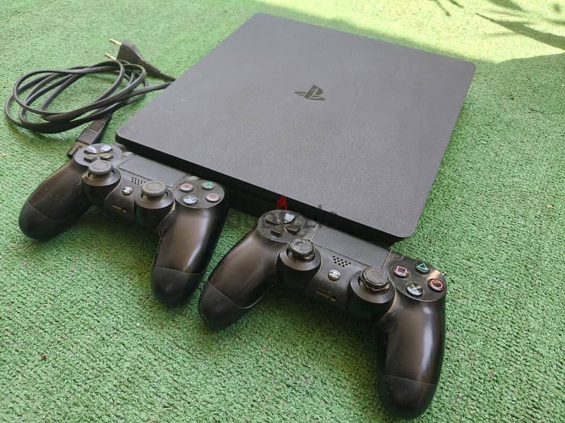 PlayStation 4 Slim PS4 1