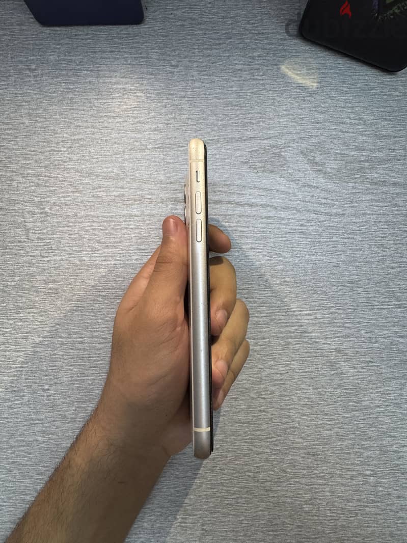 Apple - iPhone 11 3
